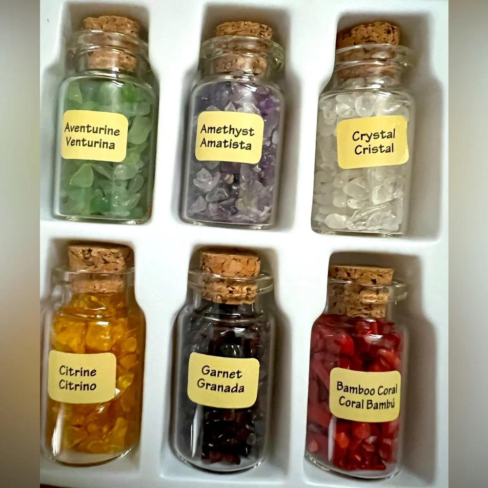 Gemstone chips small bottle set